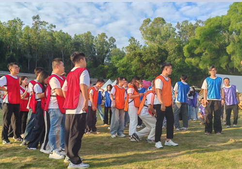 抽簽組隊,四色戰(zhàn)隊活力集結(jié) 抽簽組隊,四色戰(zhàn)隊活力集結(jié)